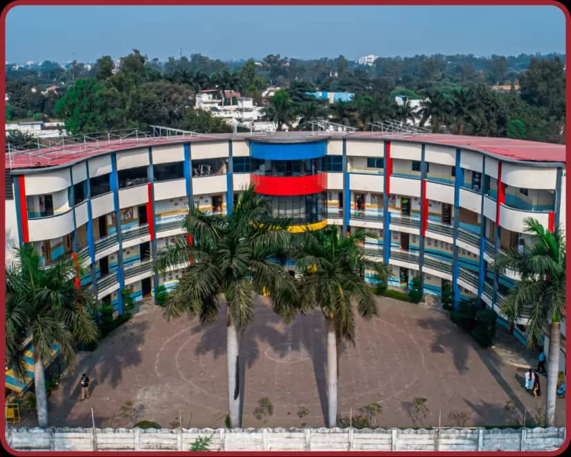 Hoshangabad Road has a spacious campus.