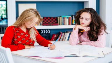 How to Develop Critical Reading and Writing Skills in High School?