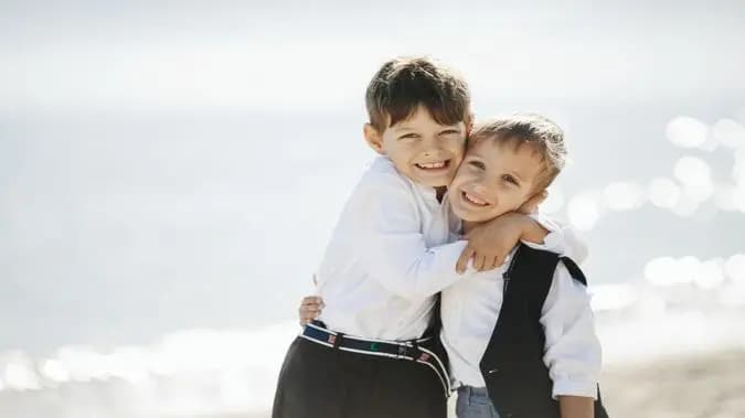 10 Tips on How to Strengthen the Sibling Relationship Bond Sibling Relationship Bond